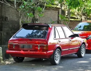 Mazda 323